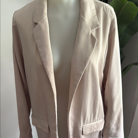 Abercrombie & Fitch Neutral Beige Blazer Women's Size Medium - Picture 2 of 7